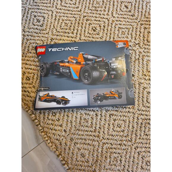 LEGO Technic NEOM McLaren Formula E Race Car Toy 42169 *SEE DETAILS* - Picture 13 of 16